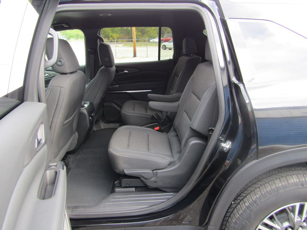 2025 Chevrolet Traverse Image 13