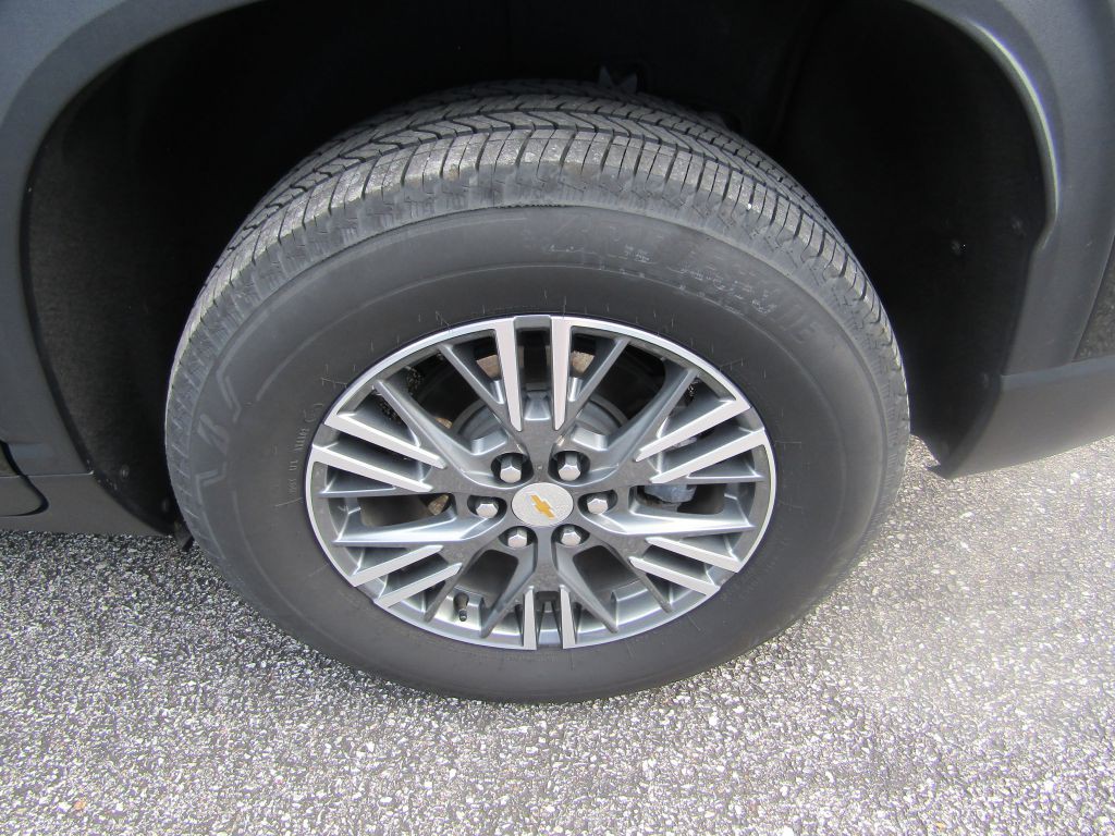 2025 Chevrolet Traverse Image 15