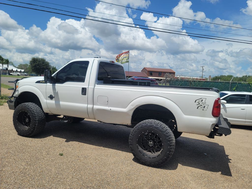 2011 Ford F-250 Image 3