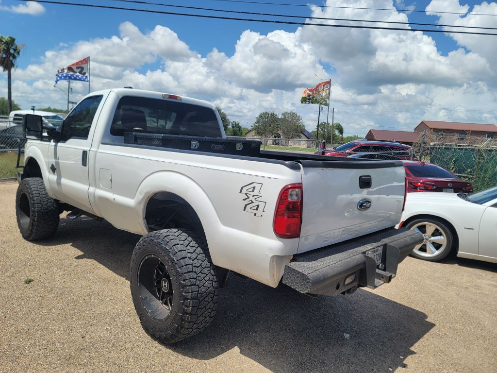 2011 Ford F-250 Image 4