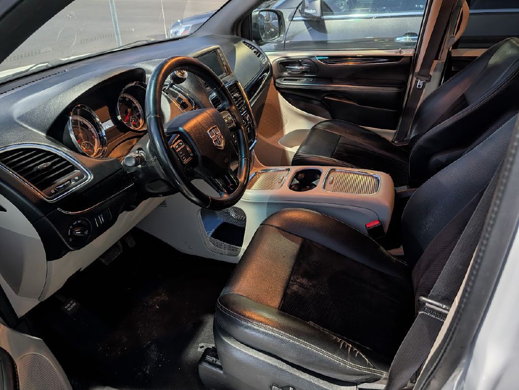 2017 Dodge Grand Caravan Image 7