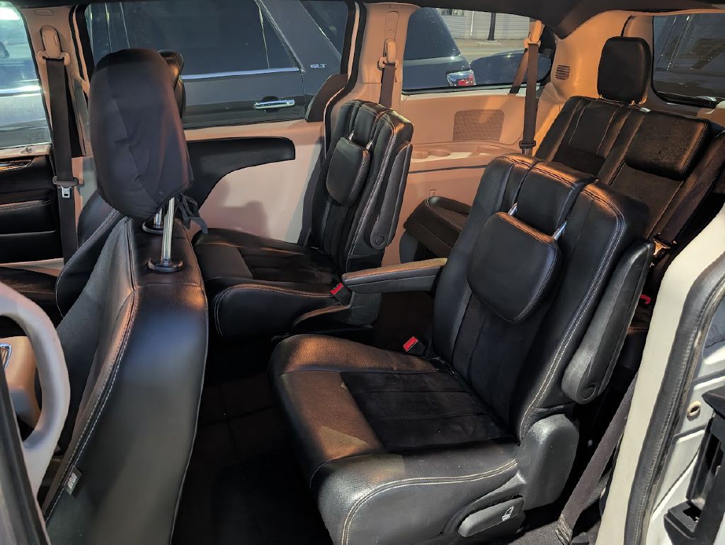 2017 Dodge Grand Caravan Image 8