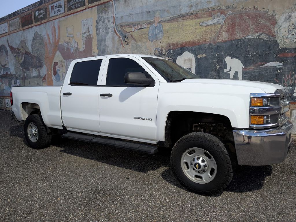 2019 Chevrolet Silverado 1500 Image 1