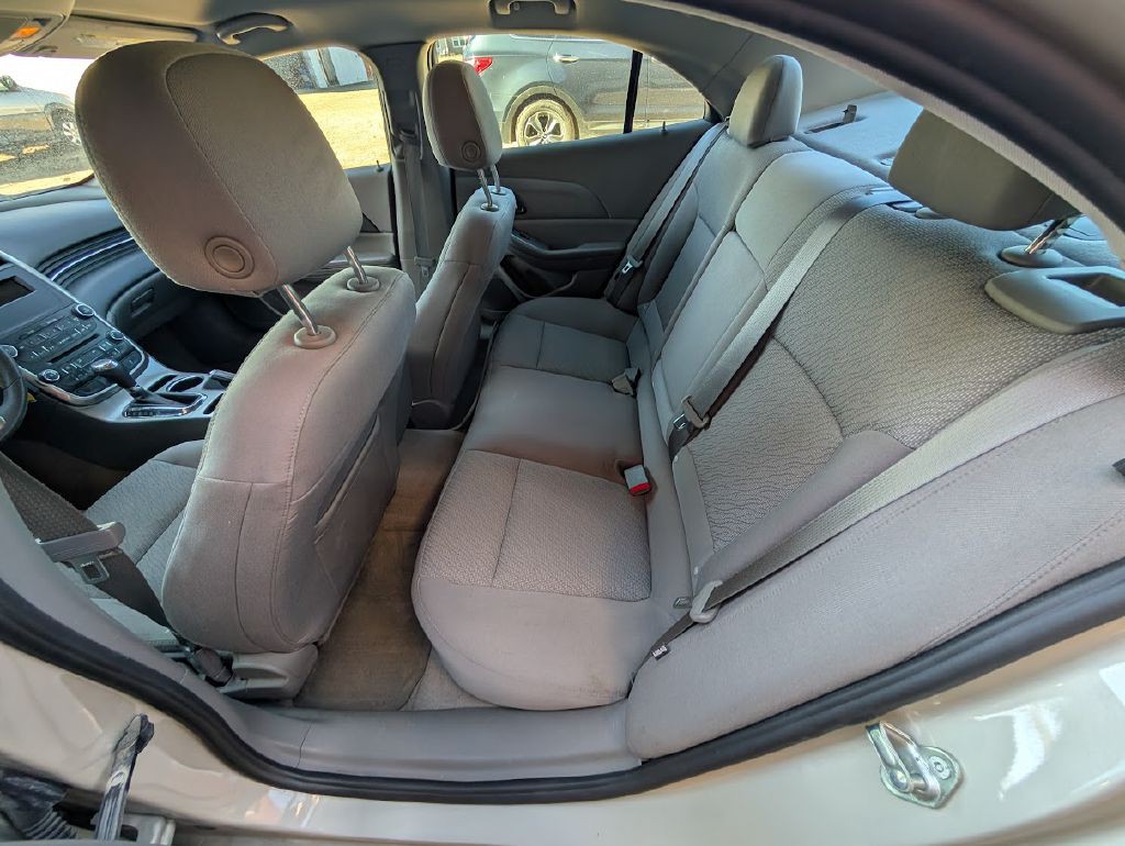 2015 Chevrolet Malibu Image 7