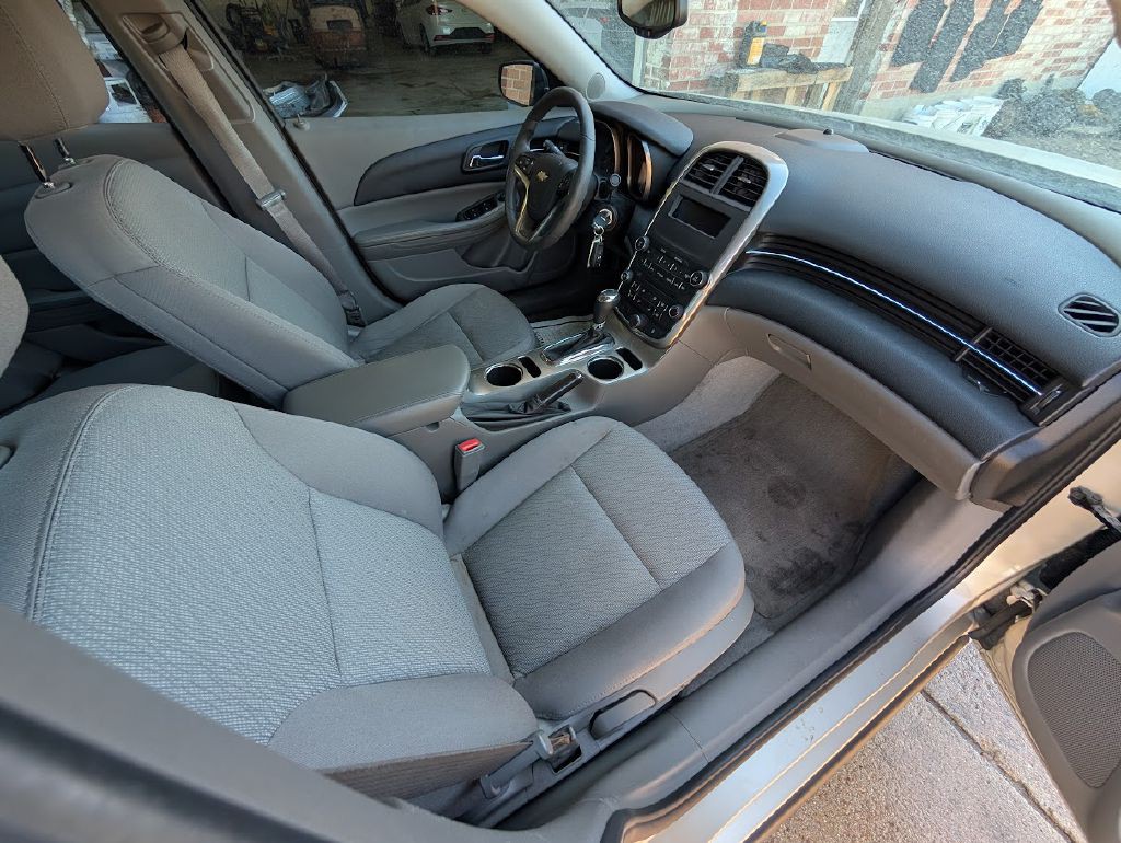 2015 Chevrolet Malibu Image 9