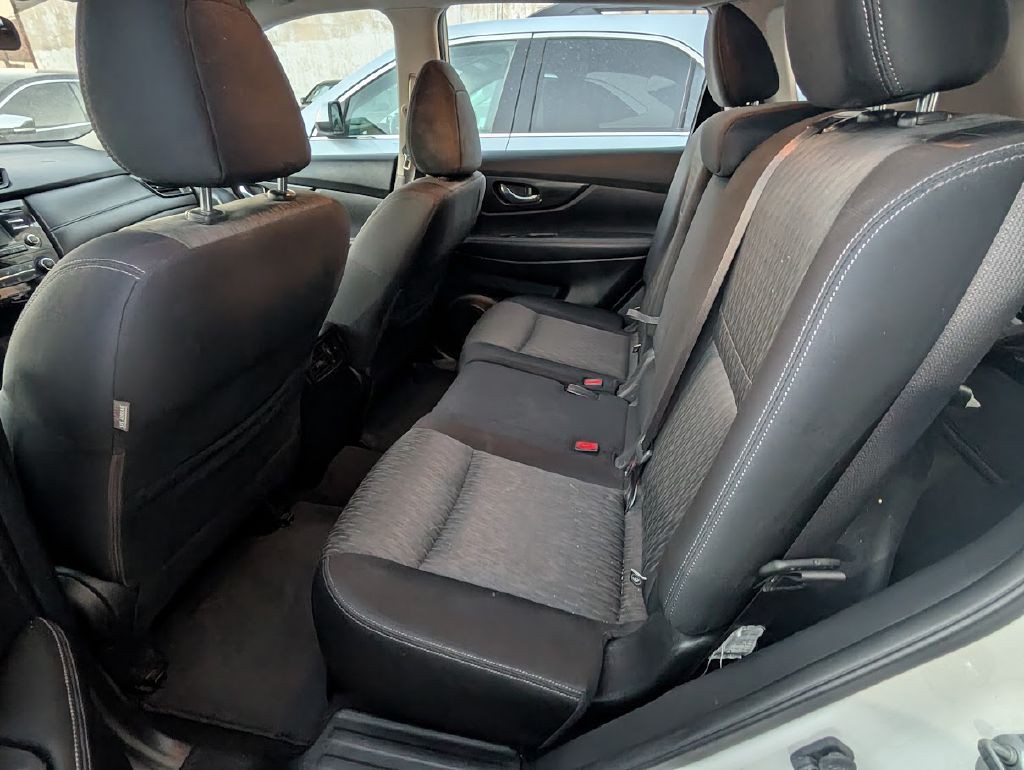 2017 Nissan Rogue Image 6