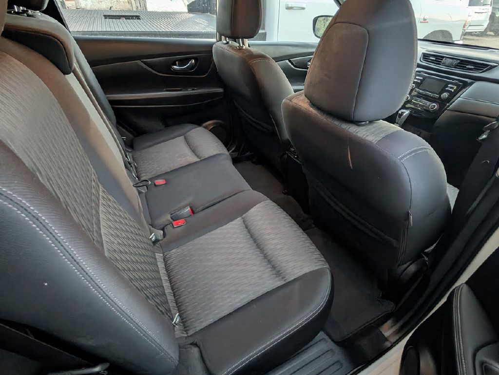 2017 Nissan Rogue Image 8