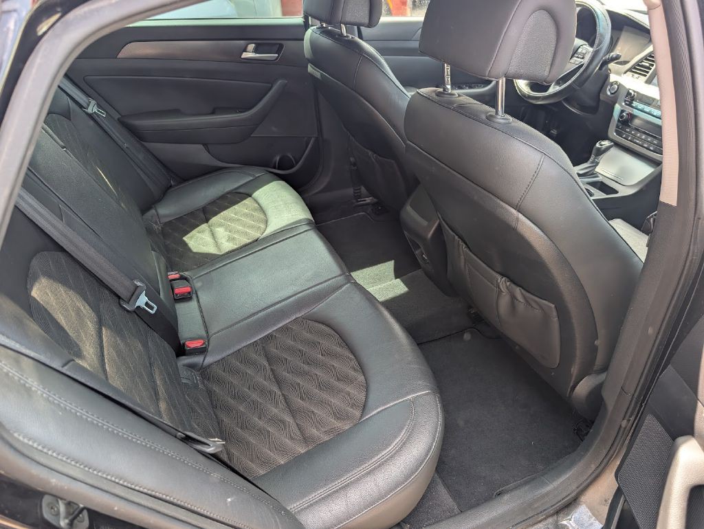 2015 Hyundai Sonata Image 3