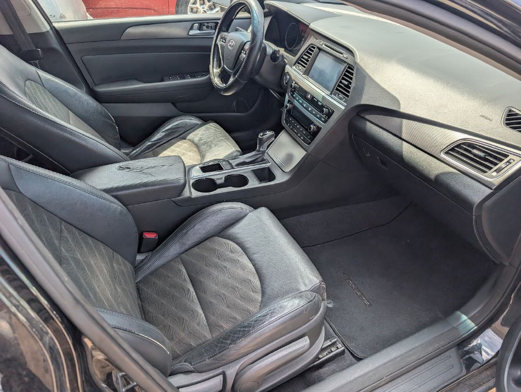2015 Hyundai Sonata Image 4