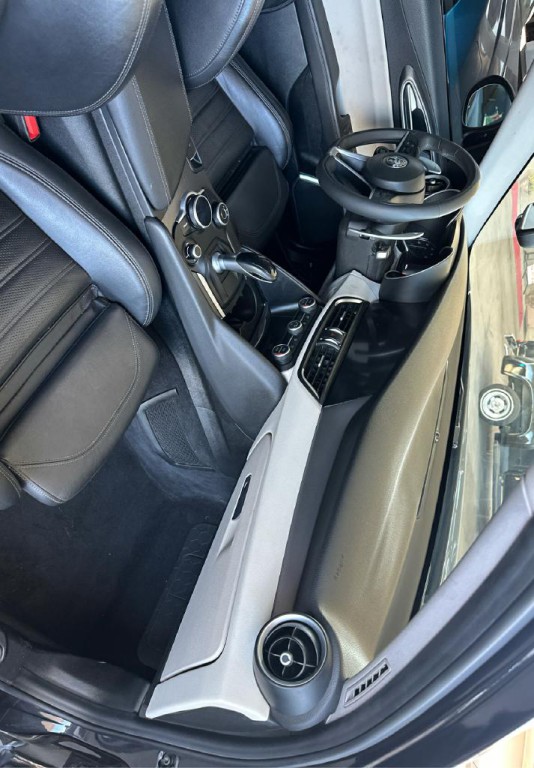 2019 Alfa Romeo Giulia Image 18