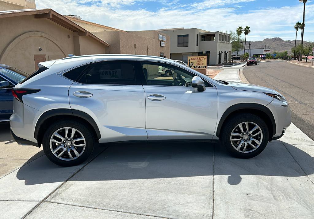 2015 Lexus NX 200t Image 4