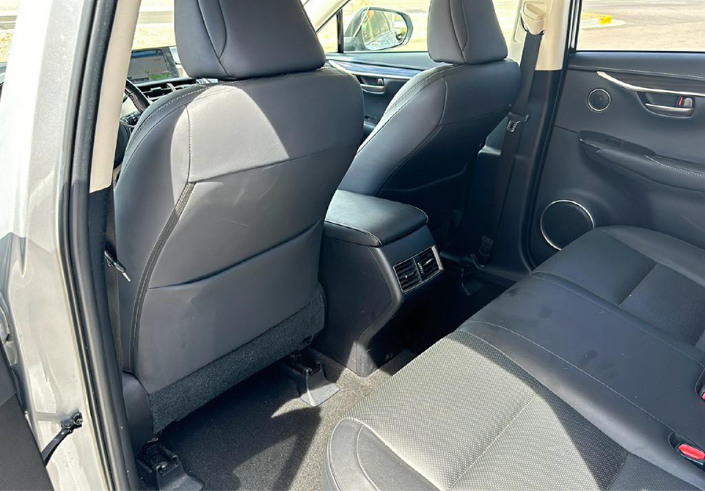 2015 Lexus NX 200t Image 14