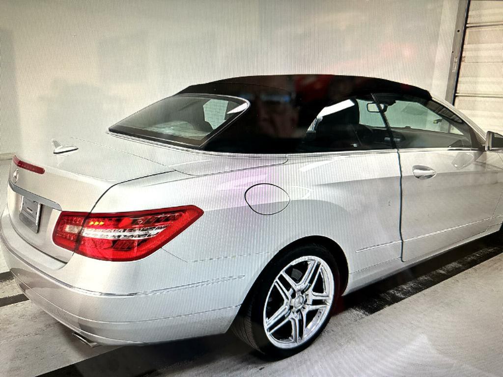 2013 Mercedes-Benz E-Class Image 2