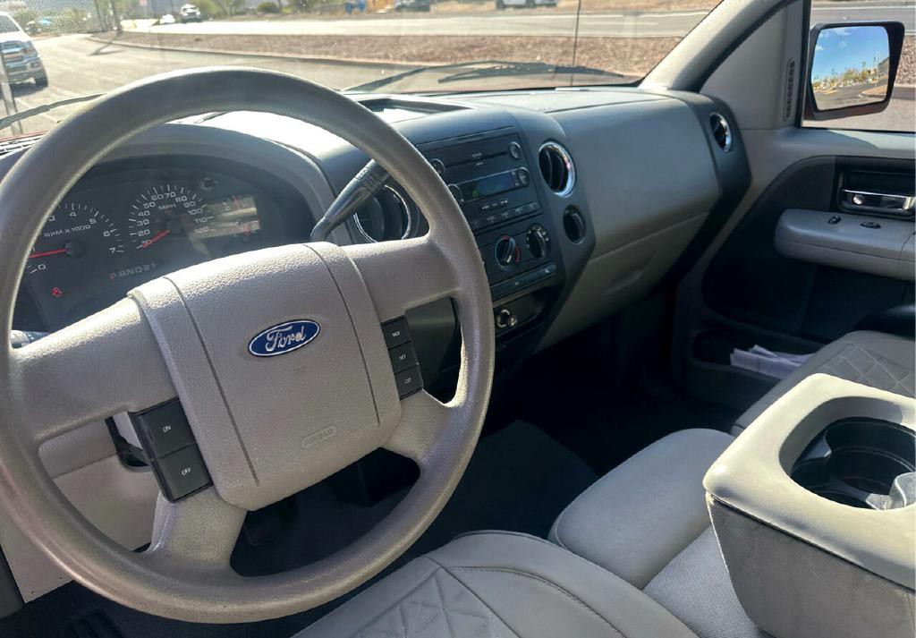 2005 Ford F-150 Image 12