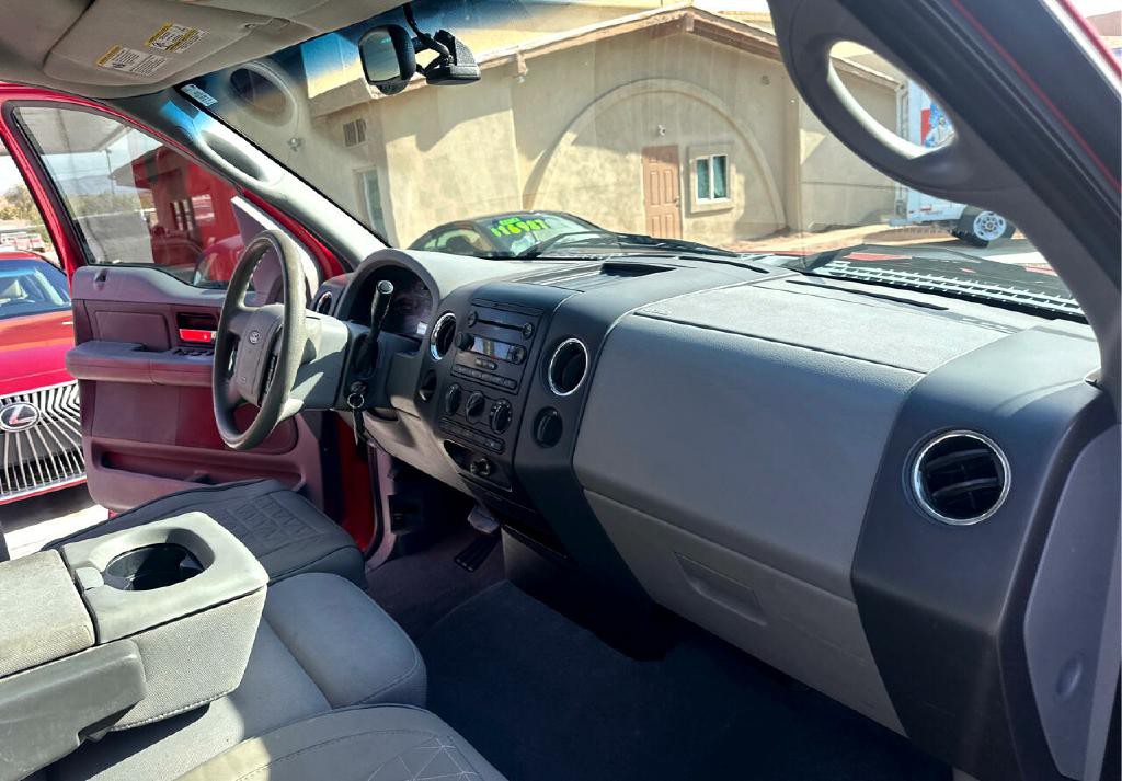 2005 Ford F-150 Image 17