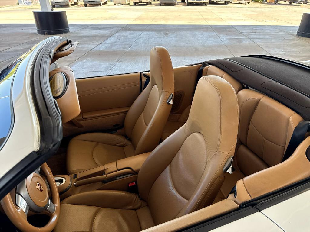 2006 Porsche 911 Image 17