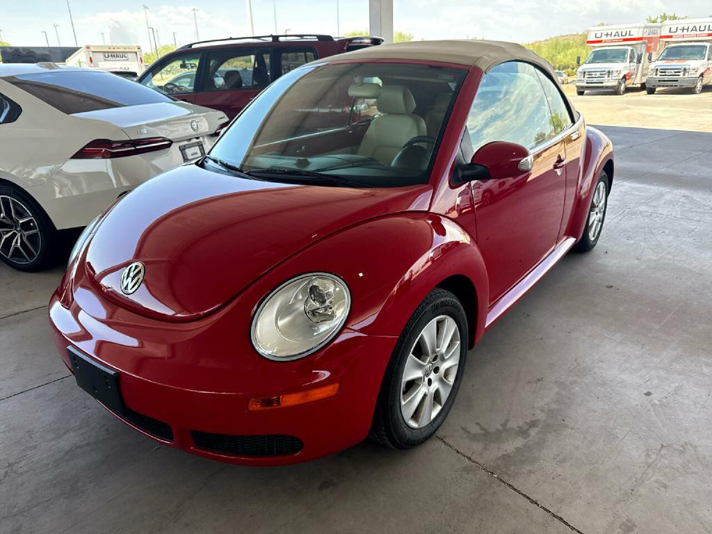 2008 Volkswagen Beetle Image 1