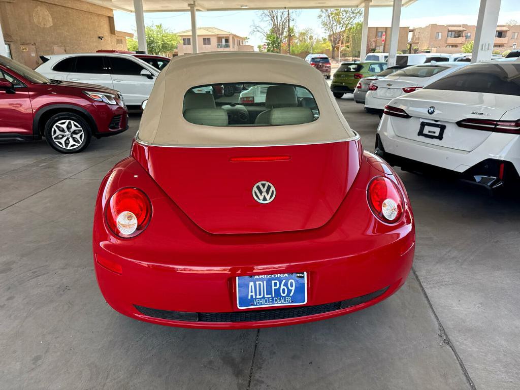 2008 Volkswagen Beetle Image 6