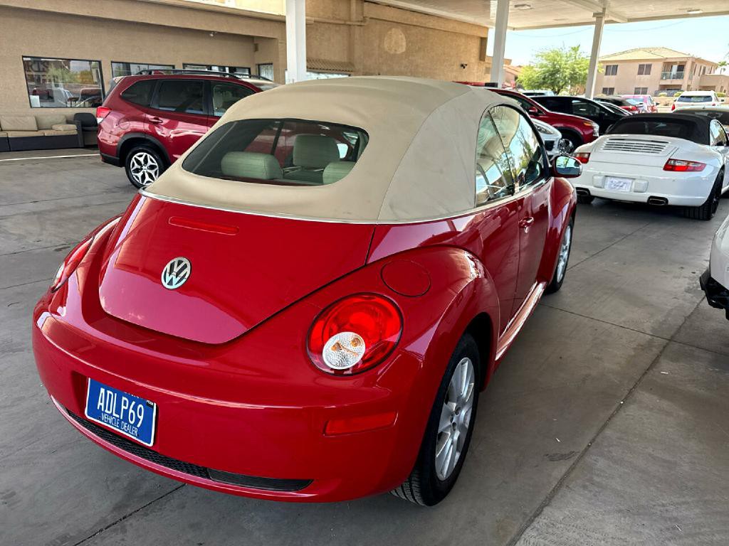 2008 Volkswagen Beetle Image 7