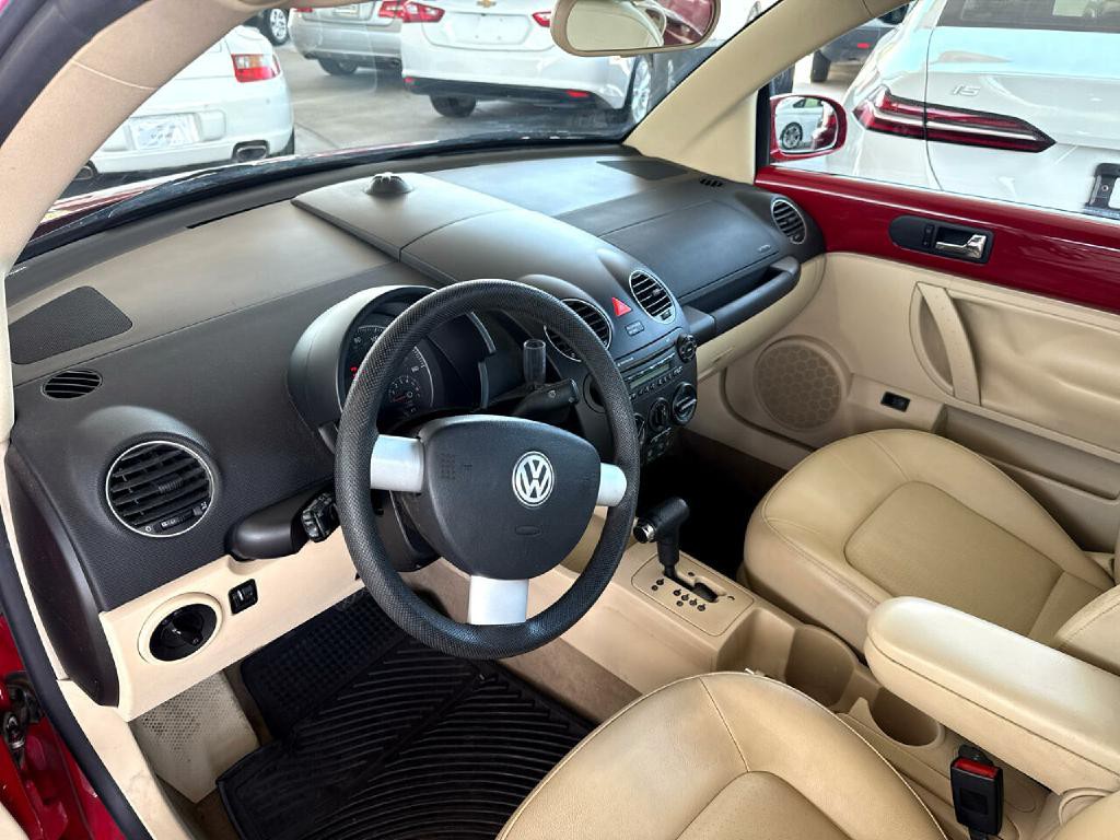 2008 Volkswagen Beetle Image 10
