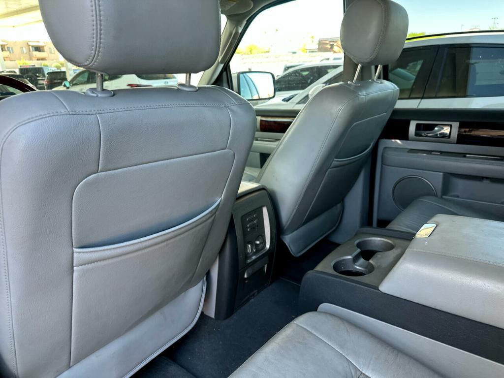 2006 Lincoln Navigator Image 15