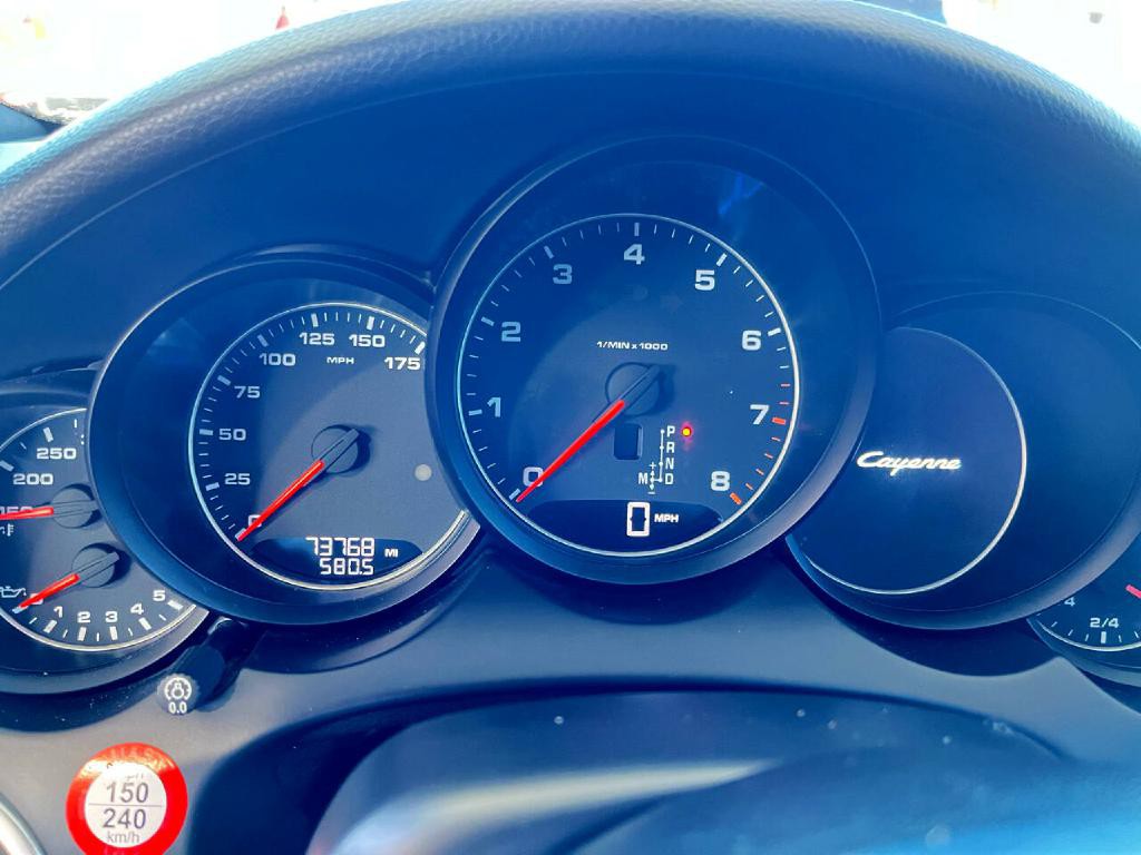 2016 Porsche Cayenne Image 9