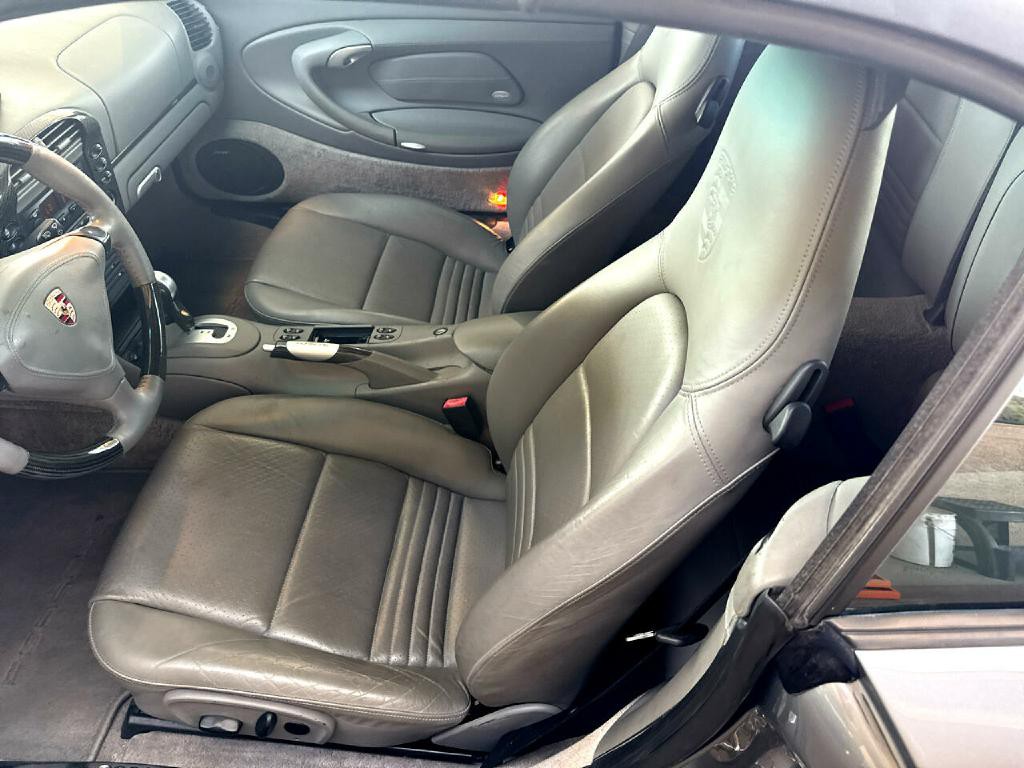 2004 Porsche 911 Image 5