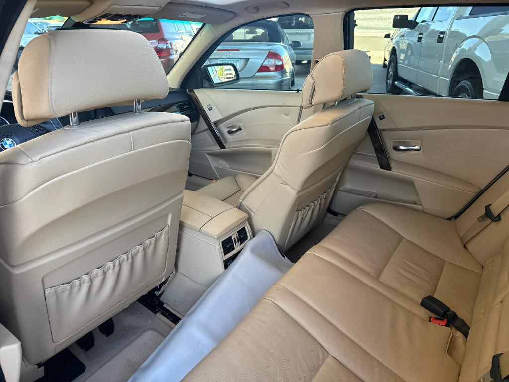 2006 BMW 5 Series Image 12