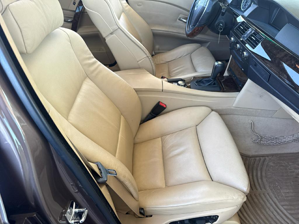 2006 BMW 5 Series Image 17