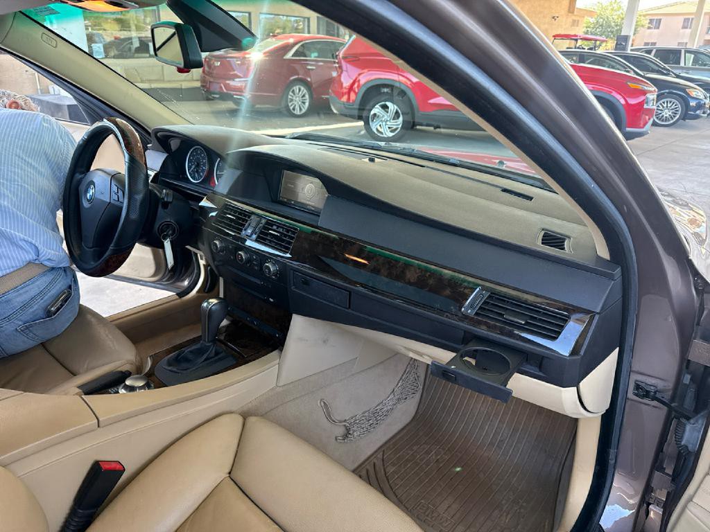 2006 BMW 5 Series Image 22