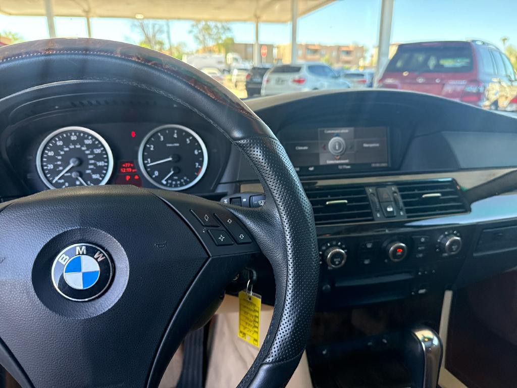 2006 BMW 5 Series Image 24