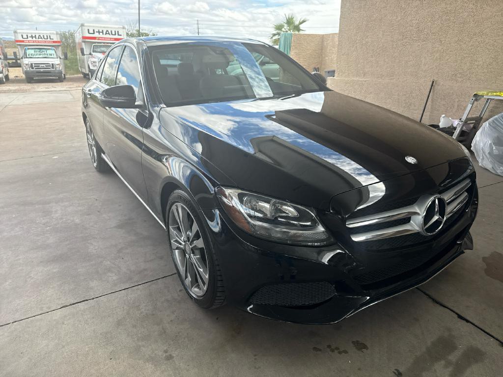 2016 Mercedes-Benz C-Class Image 3