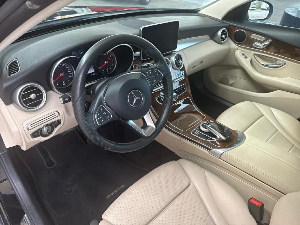 2016 Mercedes-Benz C-Class Image 11