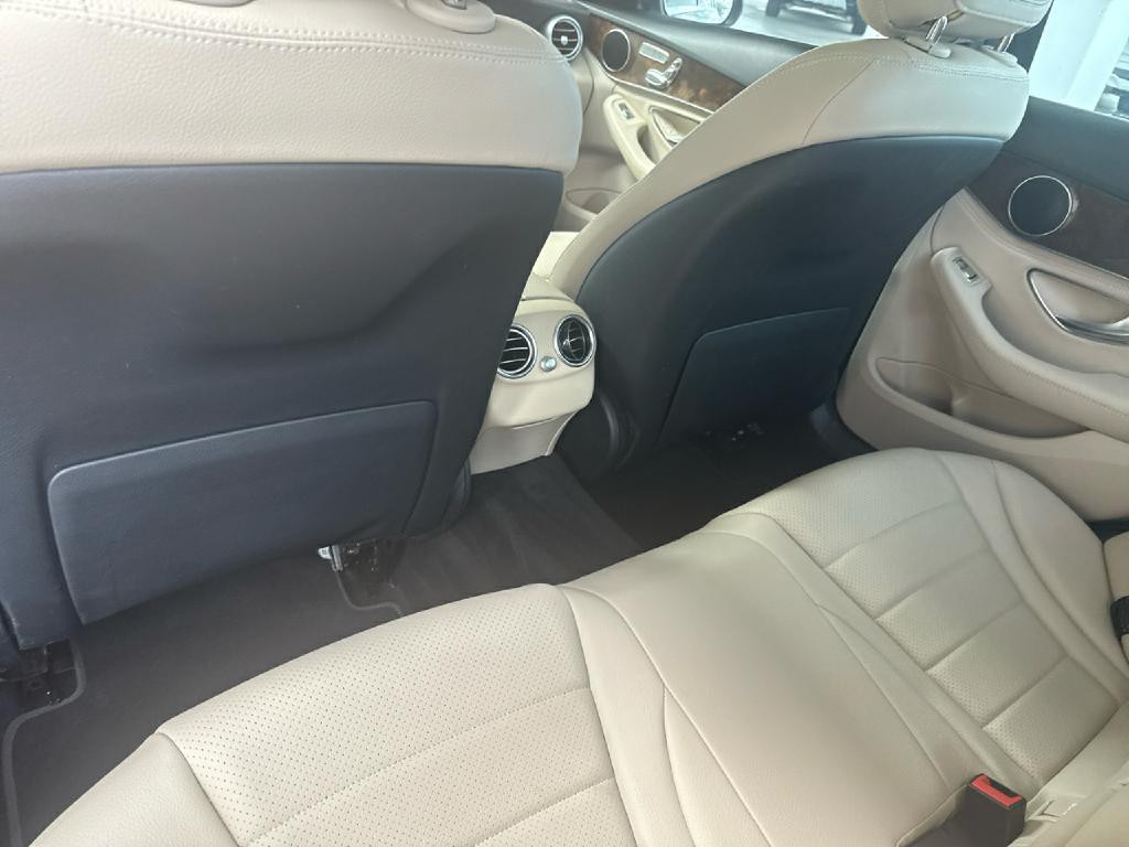 2016 Mercedes-Benz C-Class Image 15