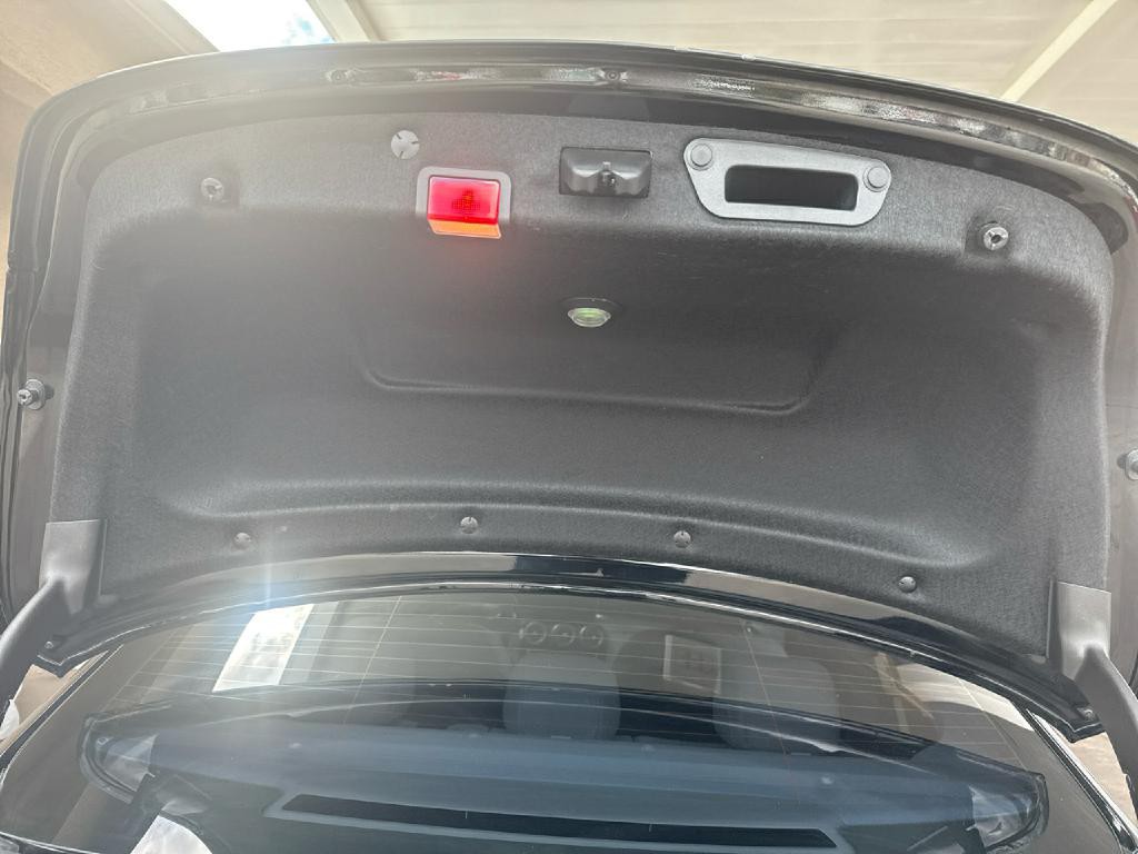 2016 Mercedes-Benz C-Class Image 18