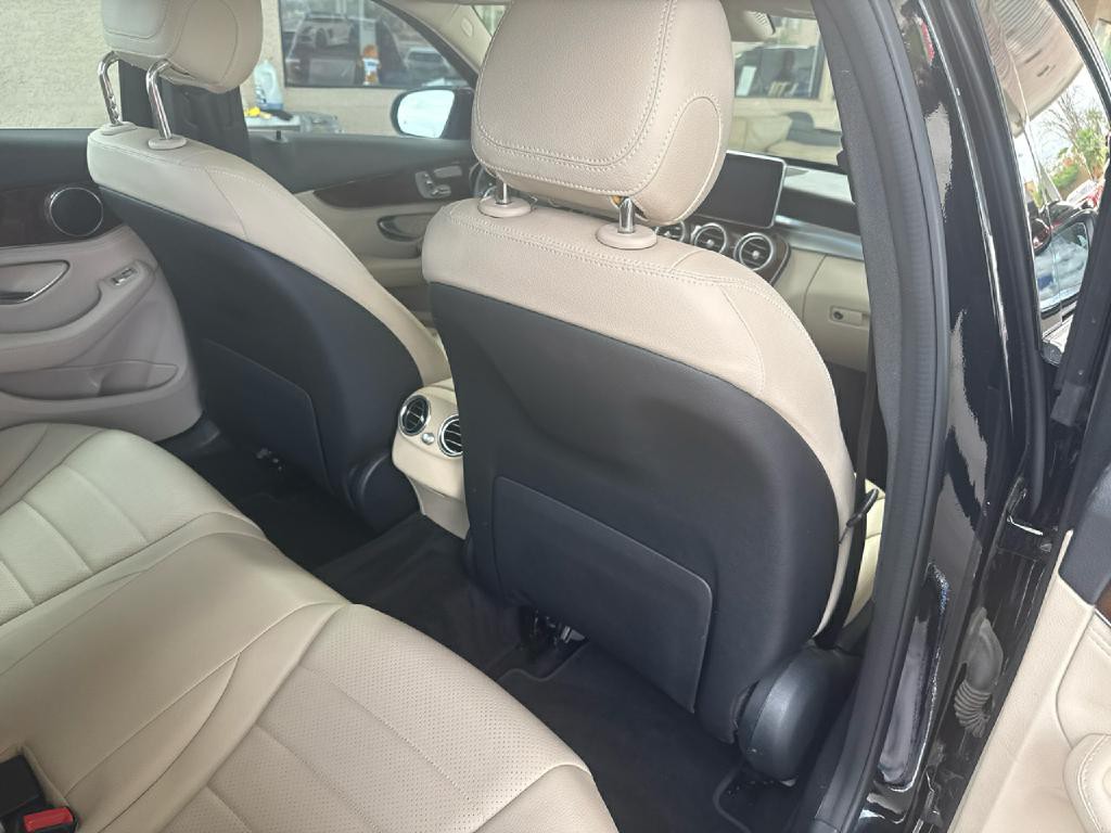 2016 Mercedes-Benz C-Class Image 20