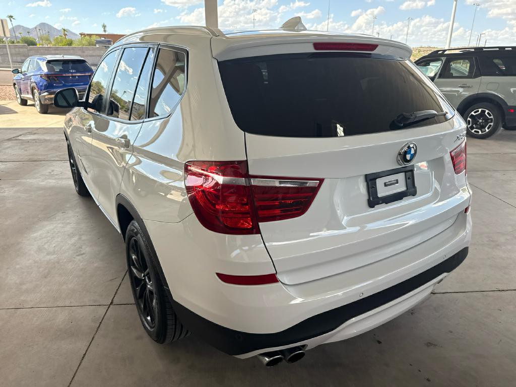 2017 BMW X3 Image 9