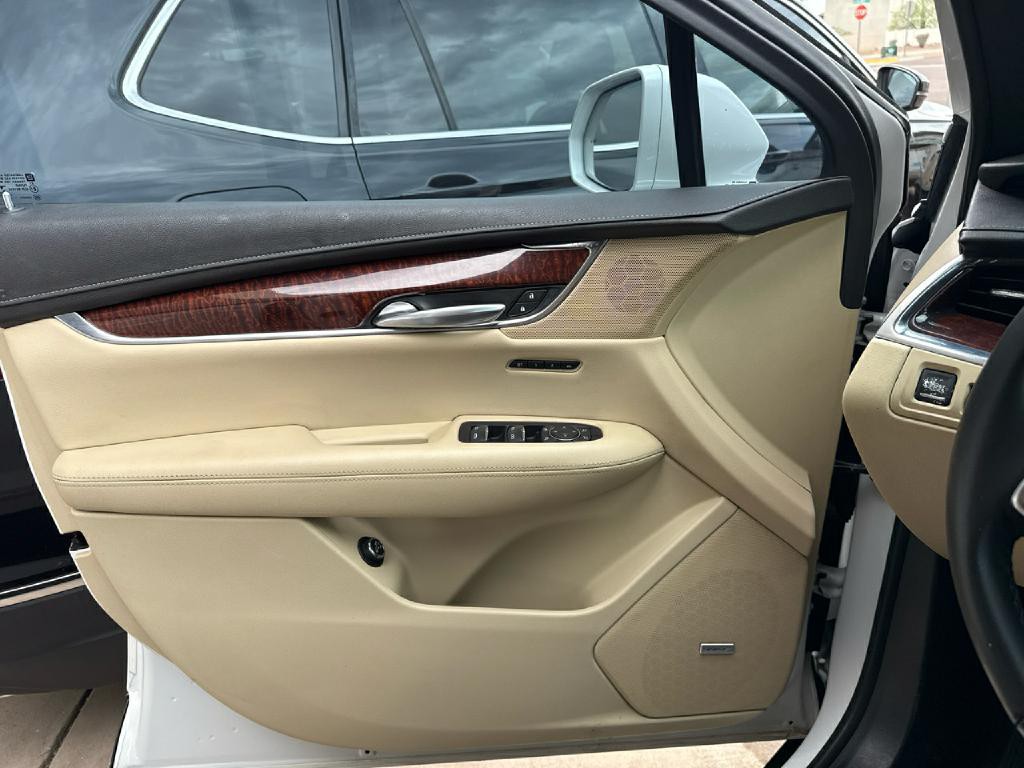 2019 Cadillac XT5 Image 10