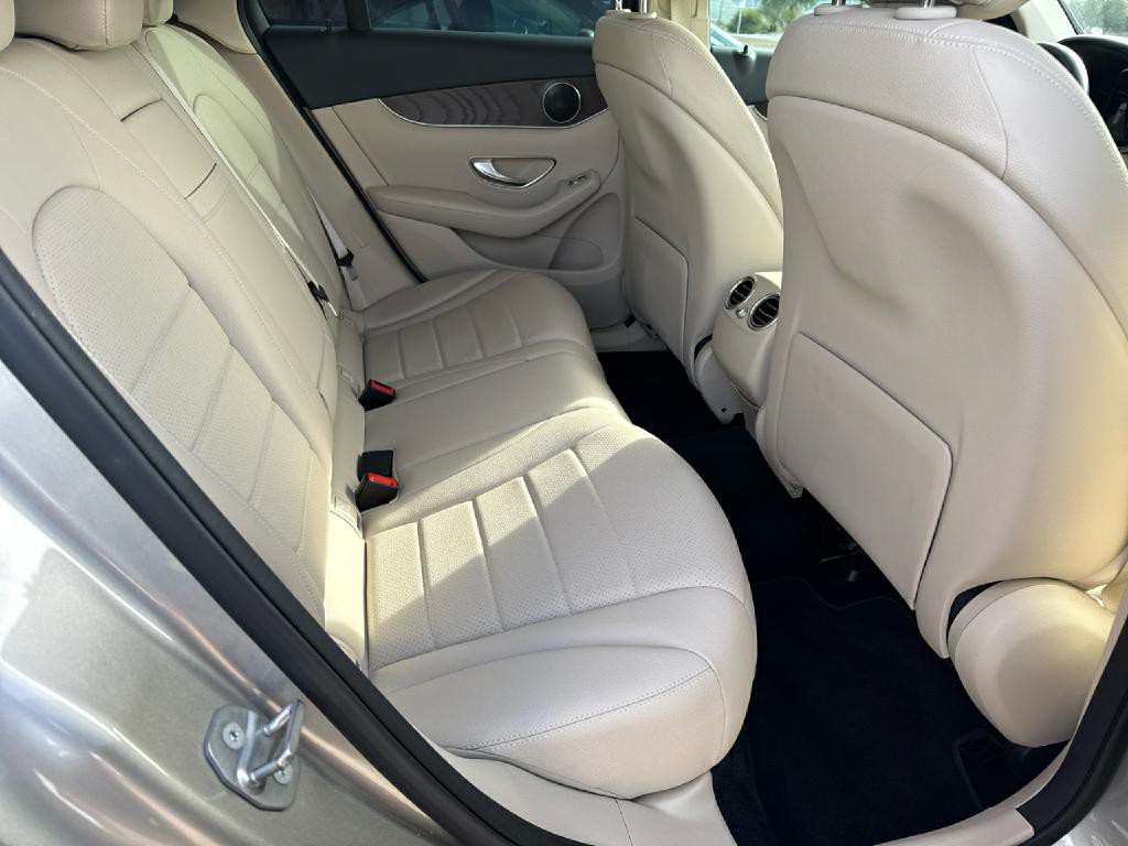 2020 Mercedes-Benz GLC-Class Image 18