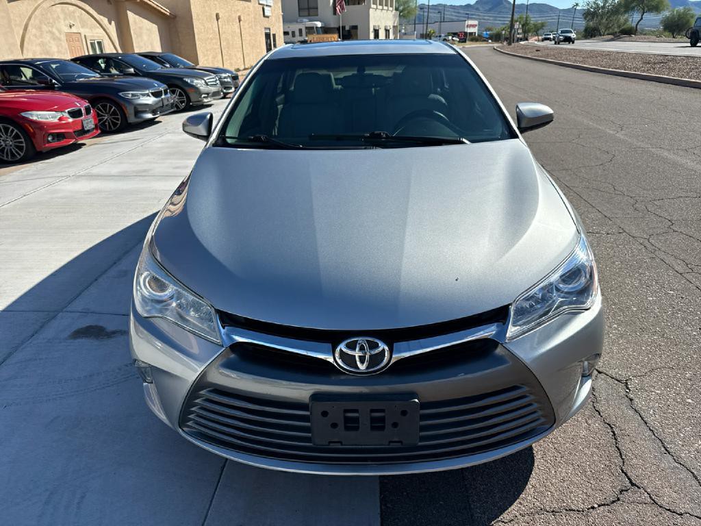 2017 Toyota Camry Image 2