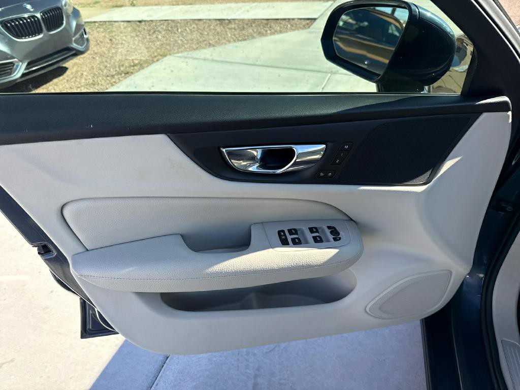 2019 Volvo S60 Image 14