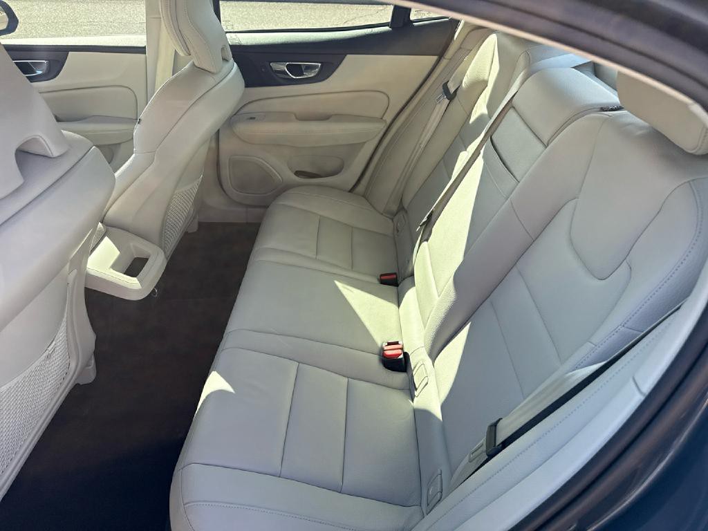 2019 Volvo S60 Image 15