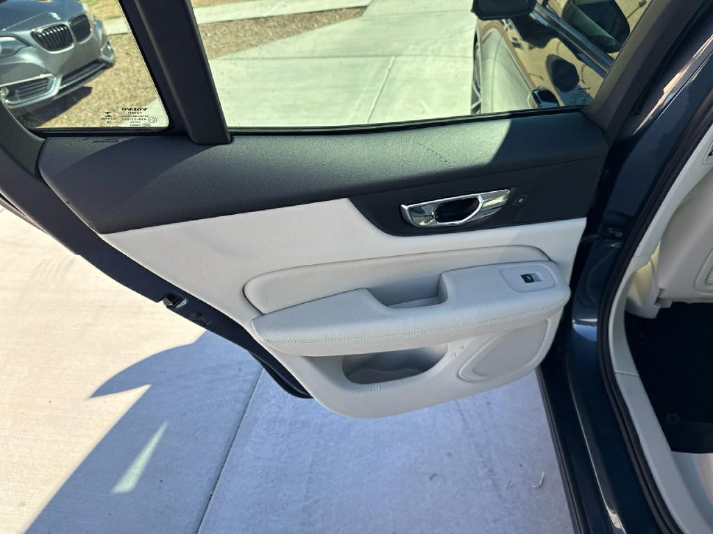 2019 Volvo S60 Image 16