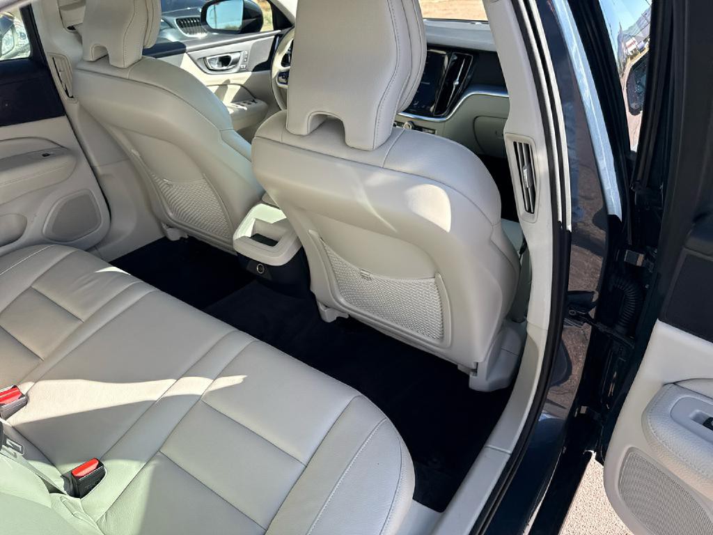 2019 Volvo S60 Image 19