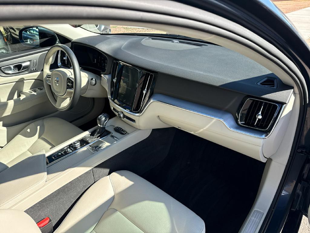 2019 Volvo S60 Image 22