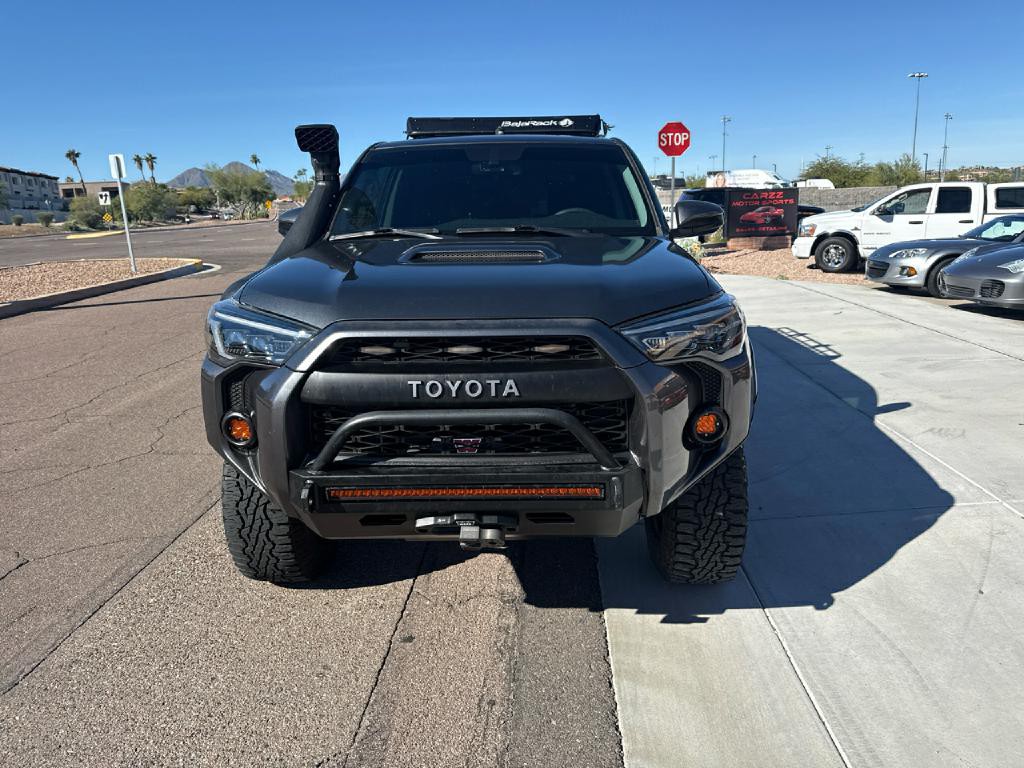 2016 Toyota 4Runner Image 2