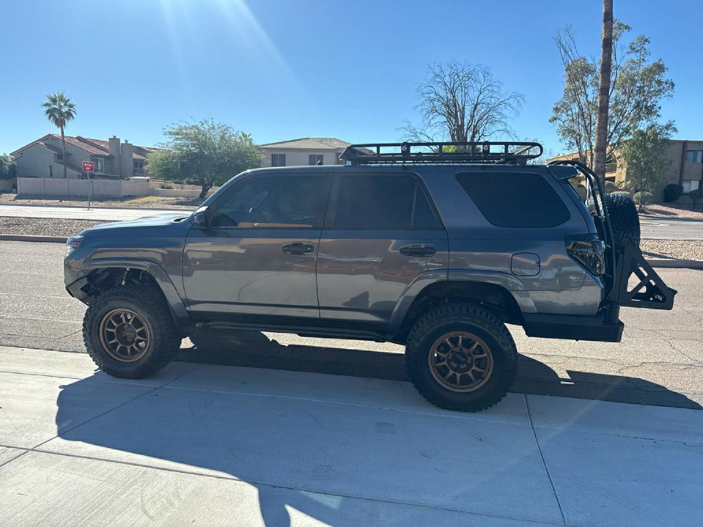 2016 Toyota 4Runner Image 8