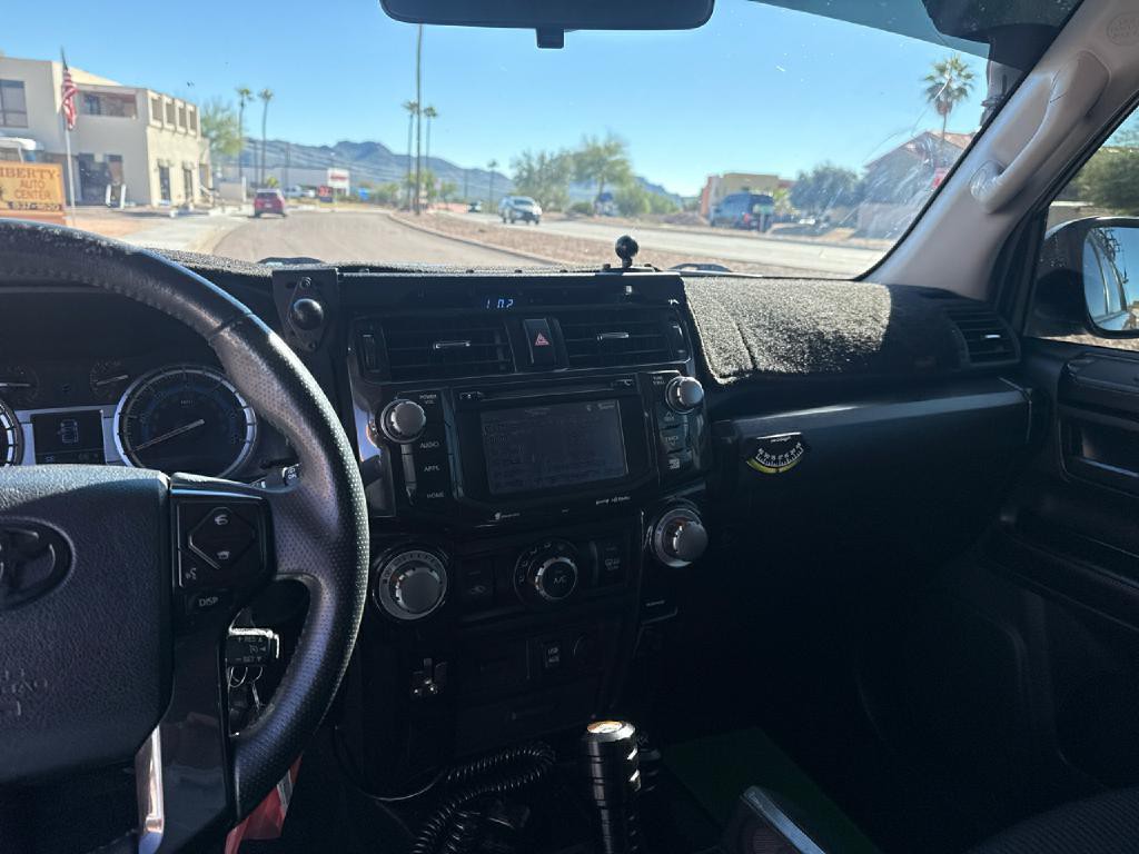 2016 Toyota 4Runner Image 27