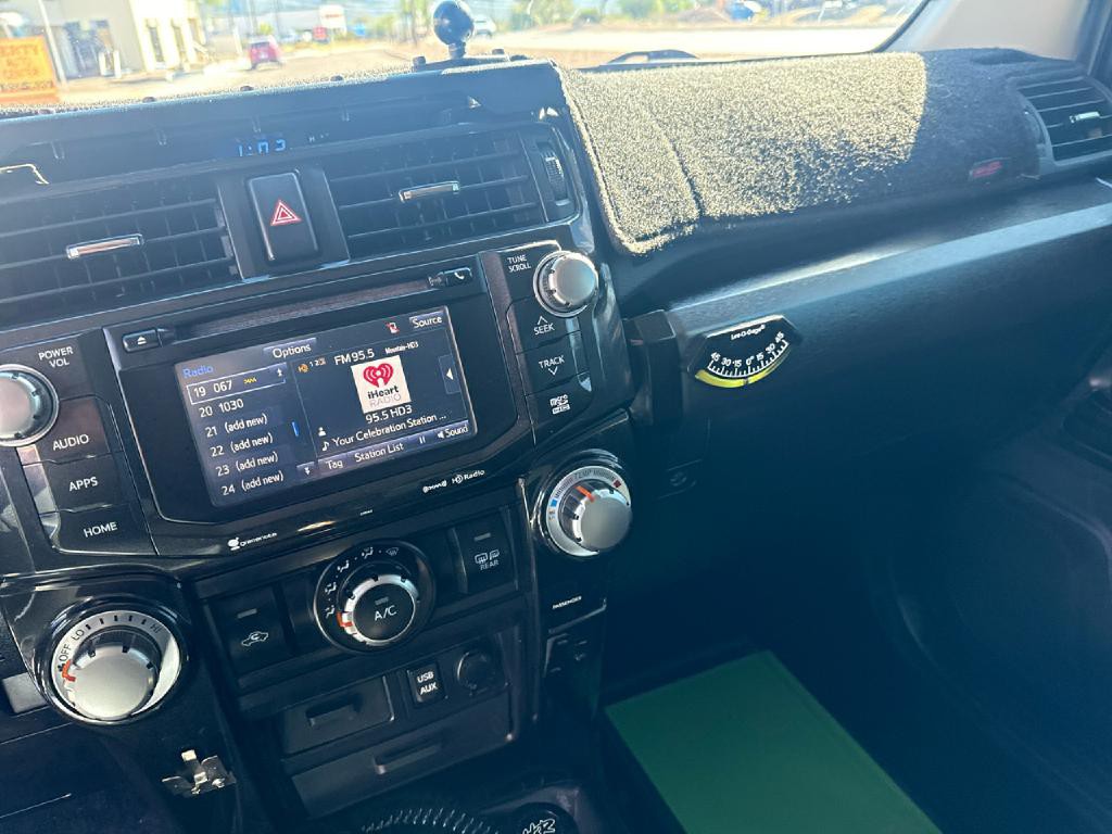 2016 Toyota 4Runner Image 31