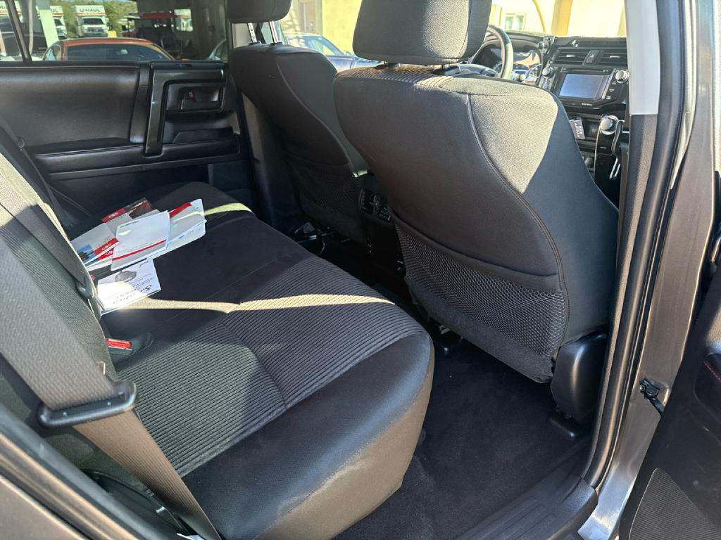 2016 Toyota 4Runner Image 39